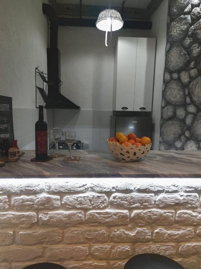 4 Chocolate Apartments In Old Tbilisi Exteriör bild
