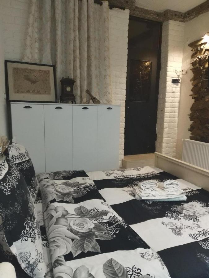 4 Chocolate Apartments In Old Tbilisi Exteriör bild