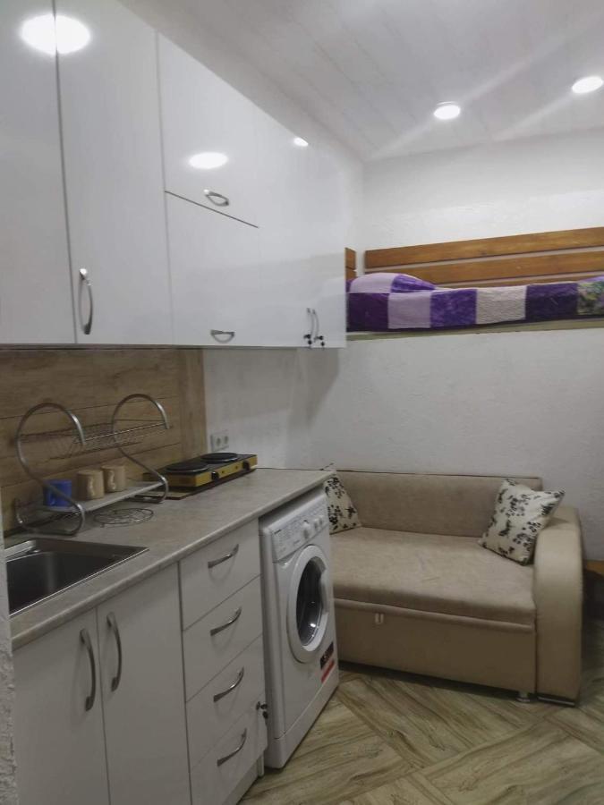 4 Chocolate Apartments In Old Tbilisi Exteriör bild