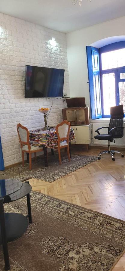 4 Chocolate Apartments In Old Tbilisi Exteriör bild